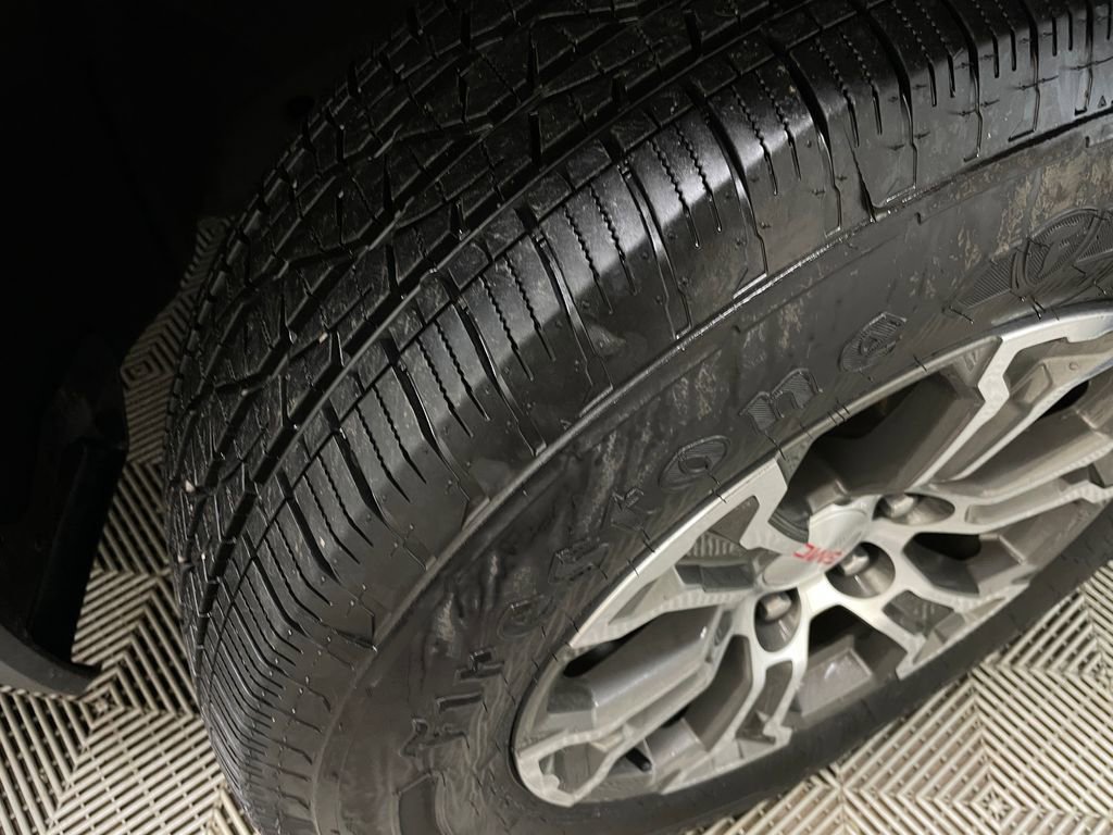 Used 2019 GMC Sierra 1500 SLE image 47