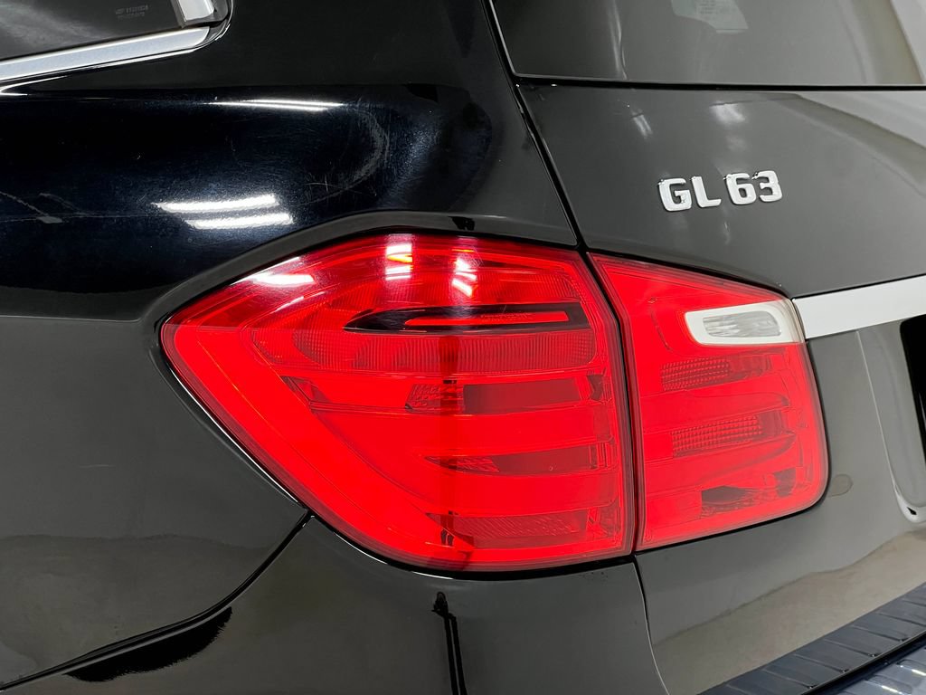 Used 2016 Mercedes-Benz GL 63 AMG 4MATIC image 38