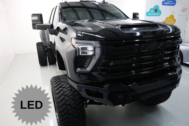 Used 2024 Chevrolet Silverado 3500 LTZ w/ LTZ Plus Package AWD/4WD image 57