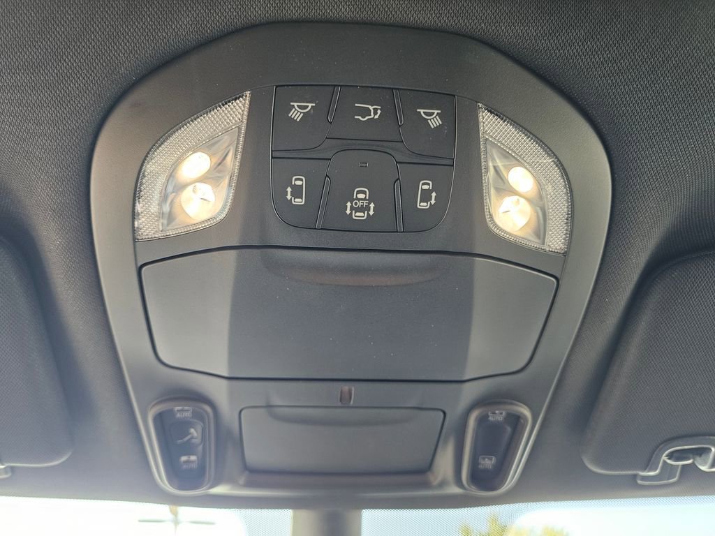 New 2026 Chrysler Pacifica Limited image 25
