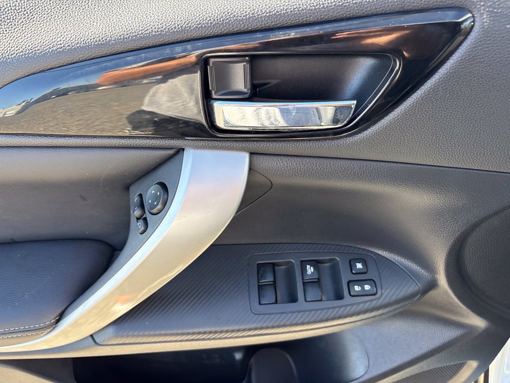 Used 2025 Mitsubishi Eclipse Cross AWD image 16