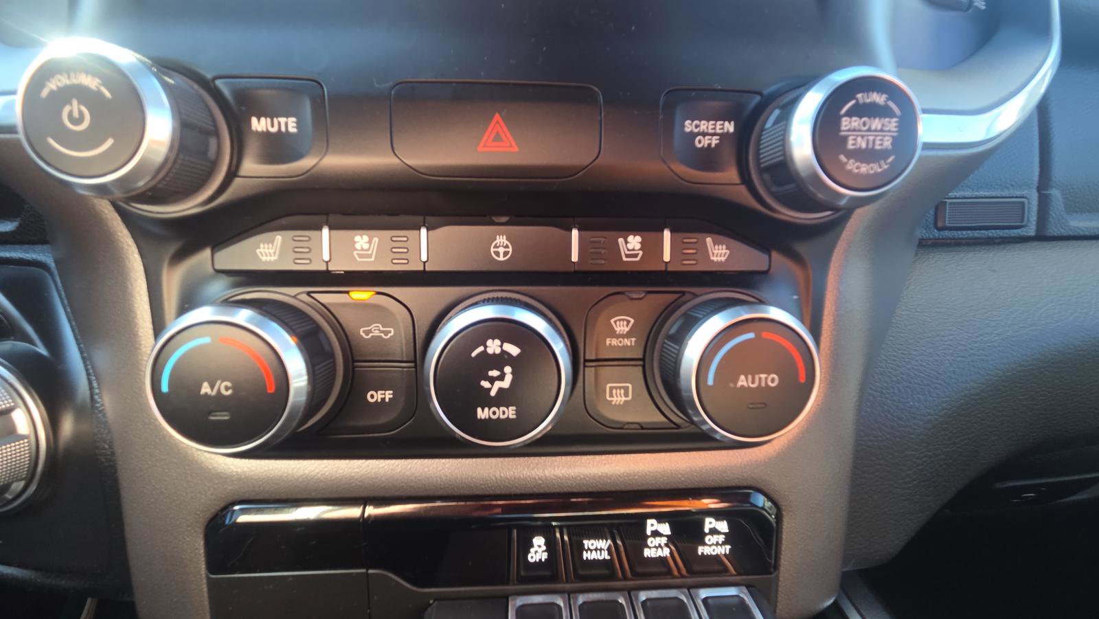 Used 2021 RAM 1500 Laramie w/ Sport Appearance Package image 29