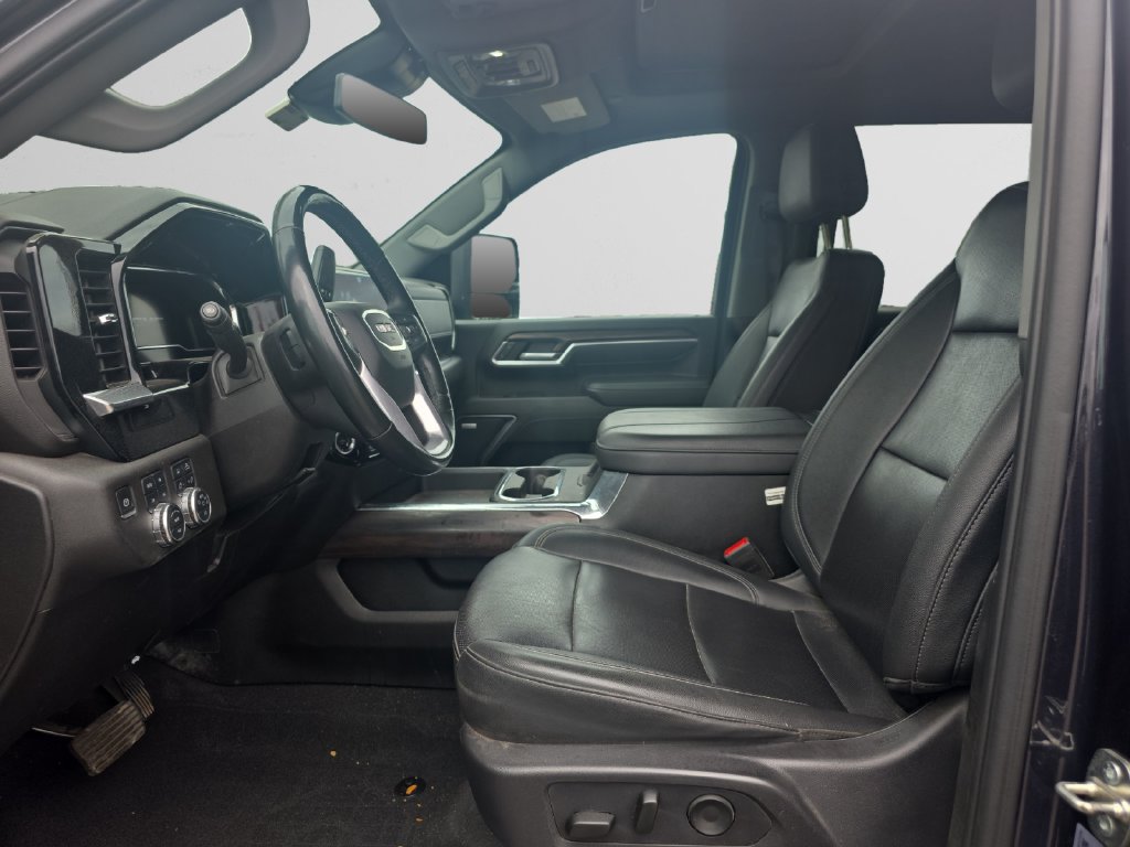 Used 2024 GMC Sierra 2500 SLT w/ SLT Premium Package AWD/4WD image 11