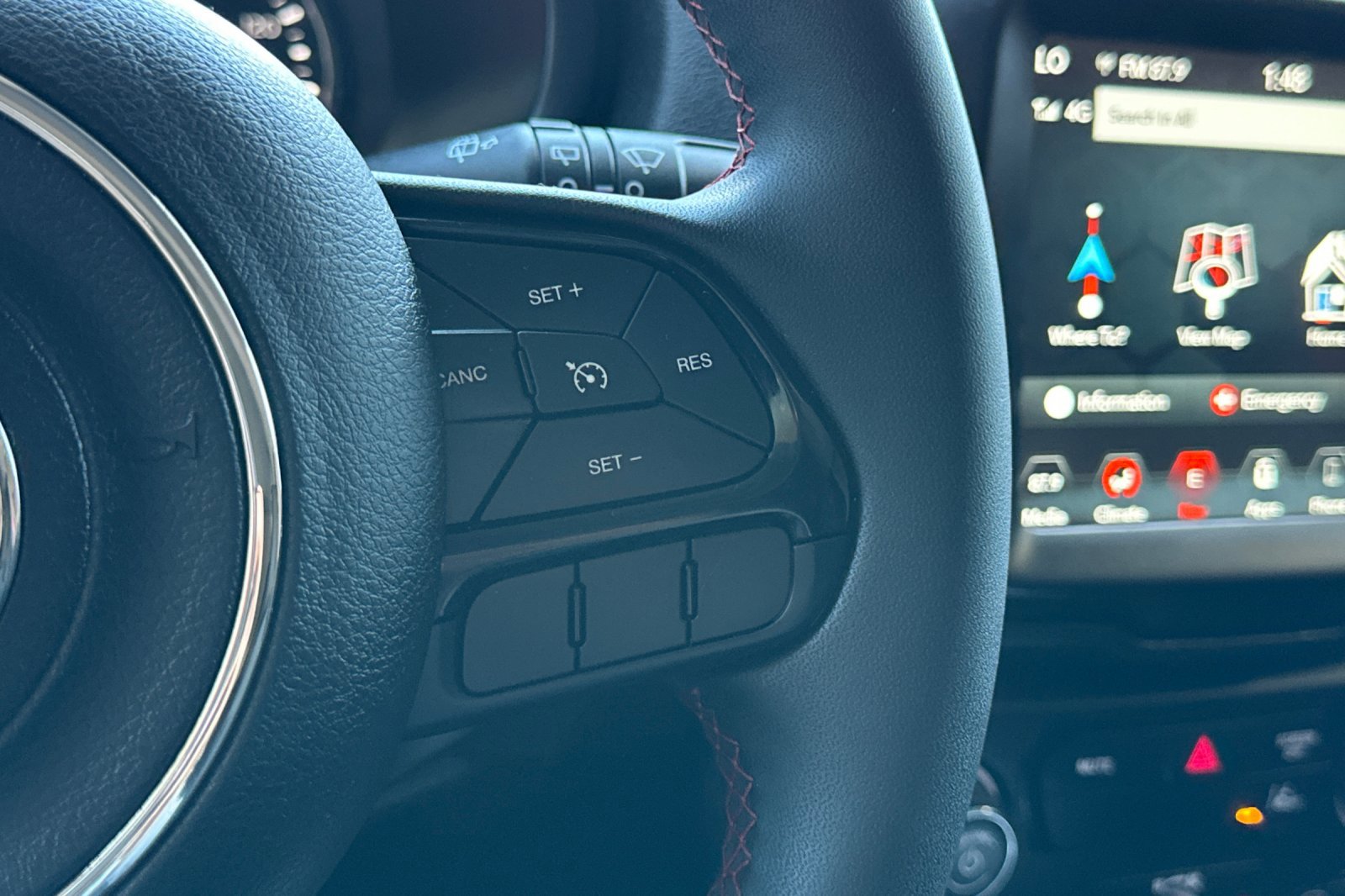 Used 2022 Jeep Renegade Latitude image 38