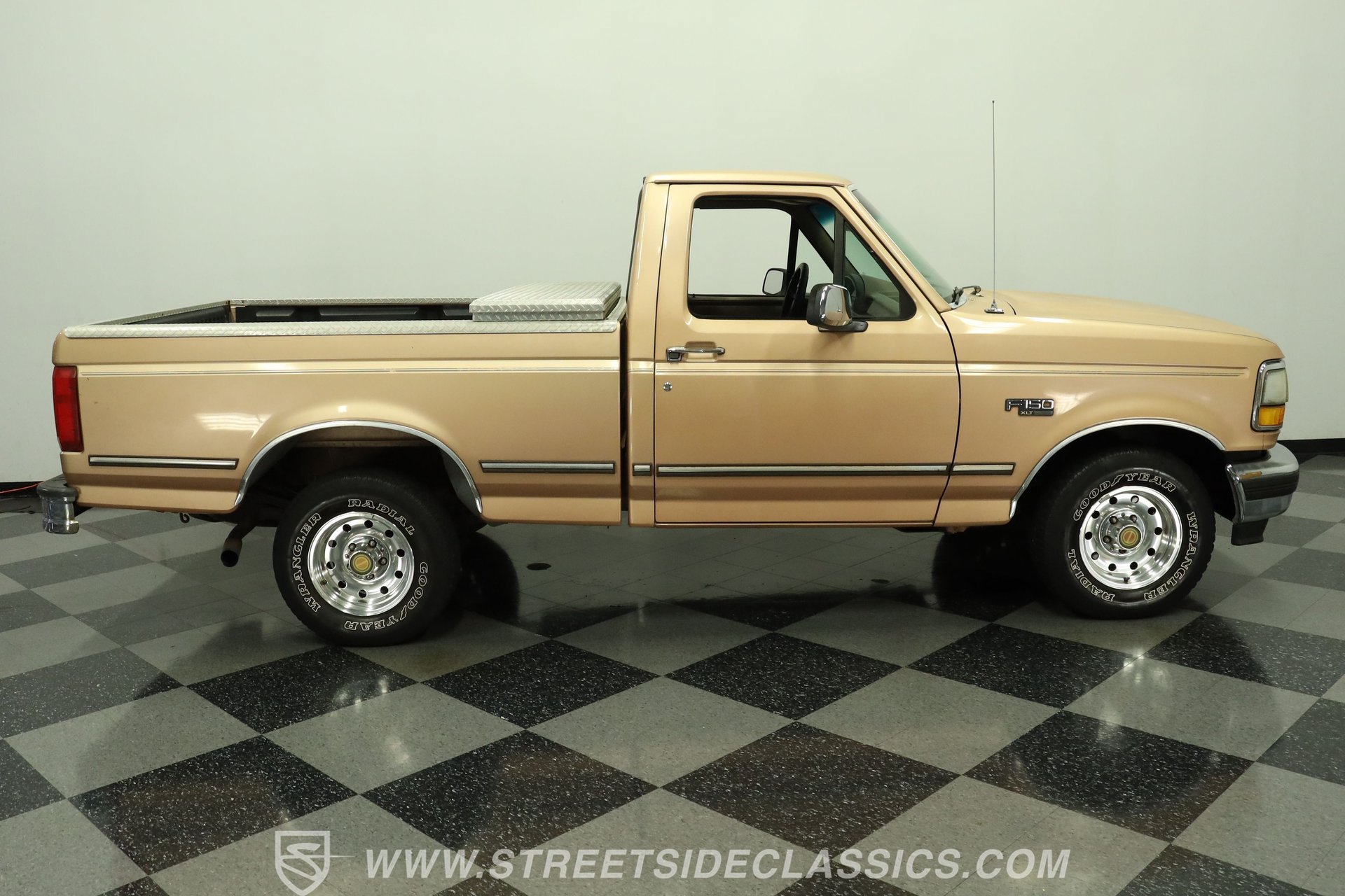 Used 1994 Ford F150 XL RWD image 13