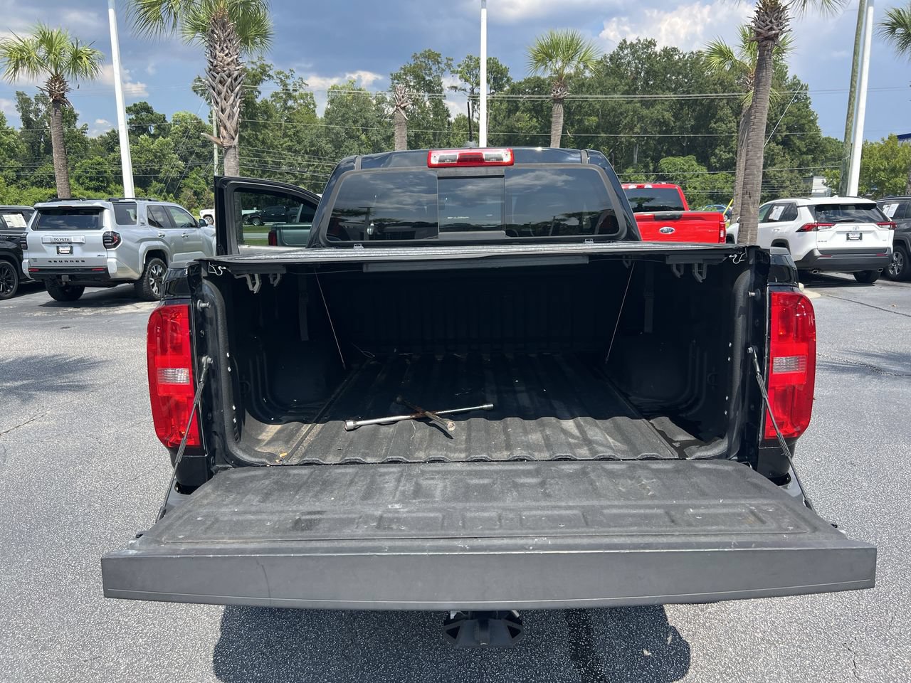 Used 2018 Chevrolet Colorado ZR2 AWD/4WD image 34