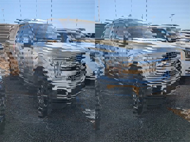 Used 2018 Ford F150 Lariat w/ Equipment Group 502A Luxury image 3