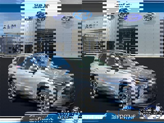 Used 2025 Chevrolet Trax LT w/ Driver Confidence Package image 1