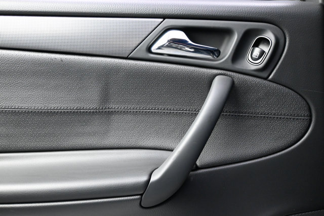 Used 2003 Mercedes-Benz C 230 Sedan image 45