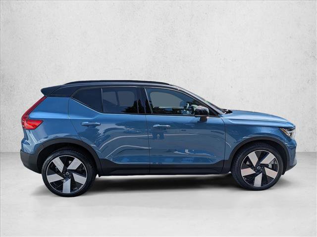 Used 2023 Volvo XC40 Recharge Ultimate image 4