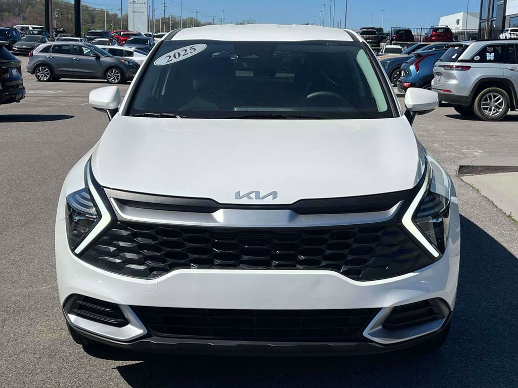 Used 2025 Kia Sportage LX image 32