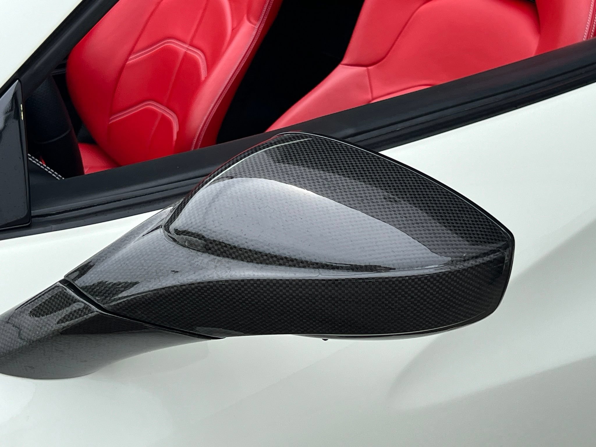 Used 2017 Ferrari 488 Spider RWD image 18