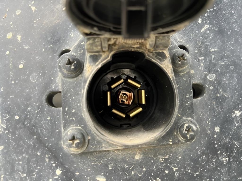 Used 2023 RAM 3500 Tradesman w/ Chrome Appearance Group image 38