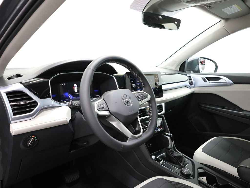 New 2026 Volkswagen Taos SE AWD/4WD image 15