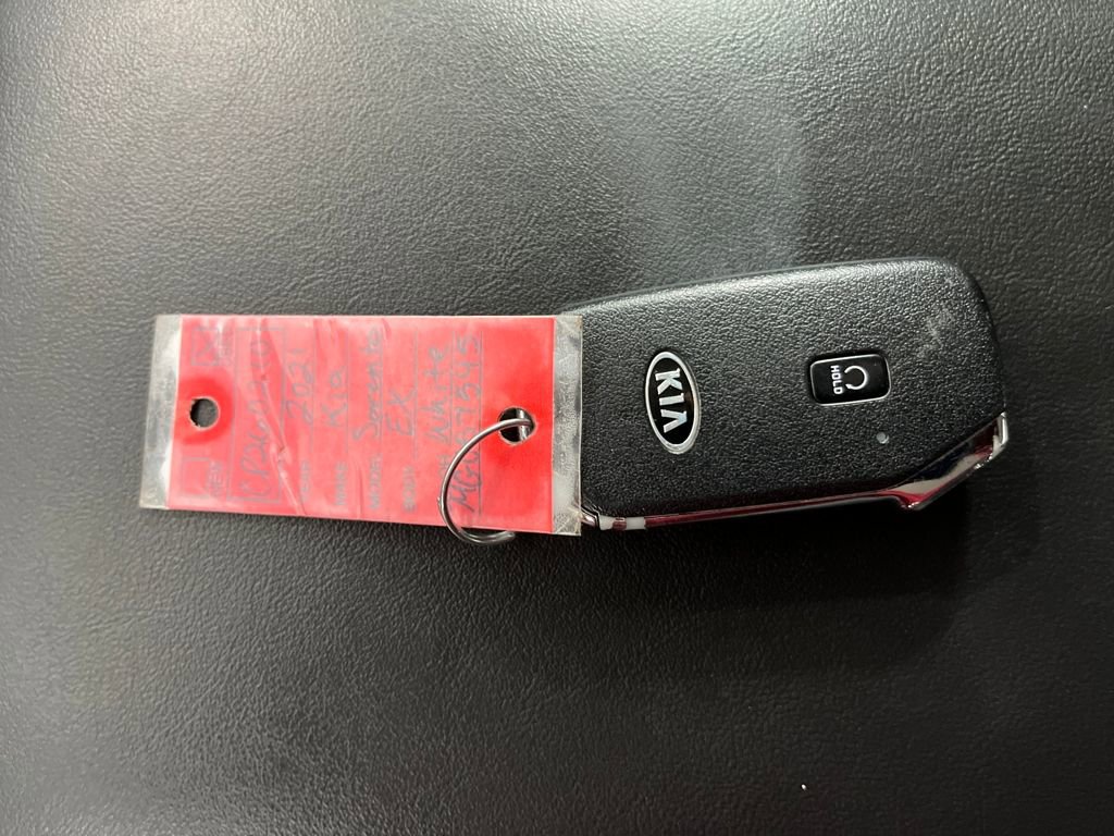 Used 2021 Kia Sorento EX image 29