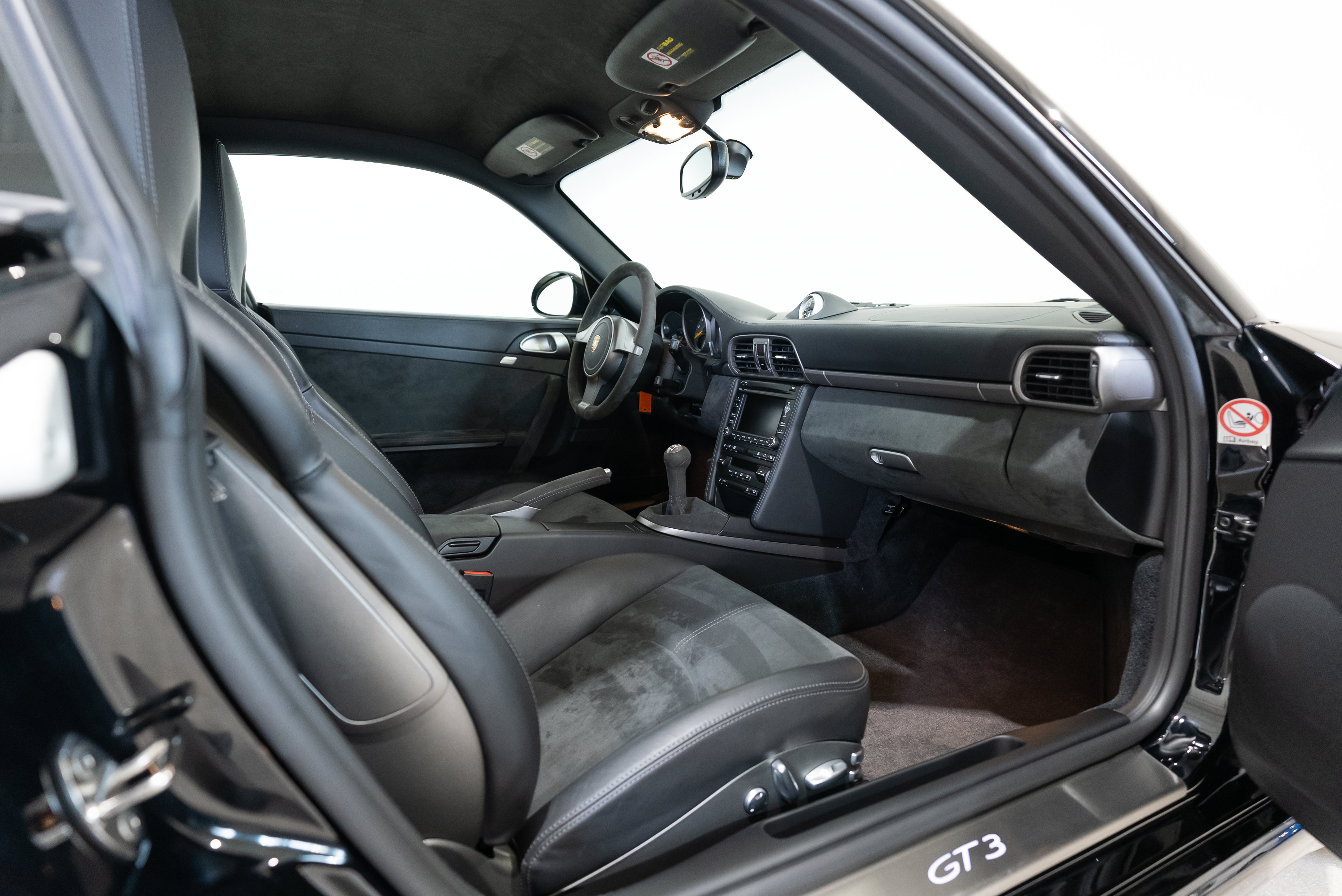 Used 2010 Porsche 911 GT3 RWD image 32