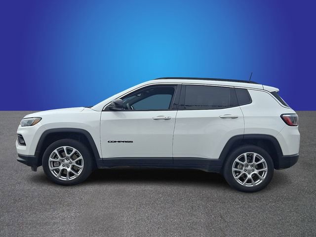 Used 2023 Jeep Compass Latitude image 6