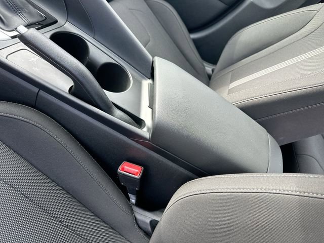 Used 2021 Hyundai Elantra SE image 23