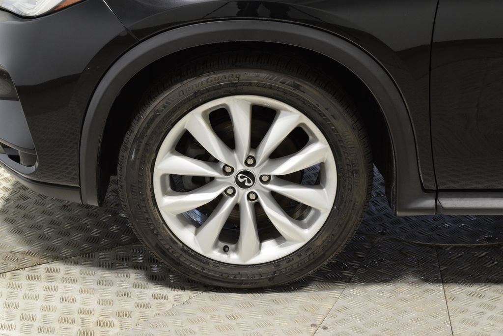 Certified 2019 INFINITI QX50 Essential w/ Proactive Package FWD image 38