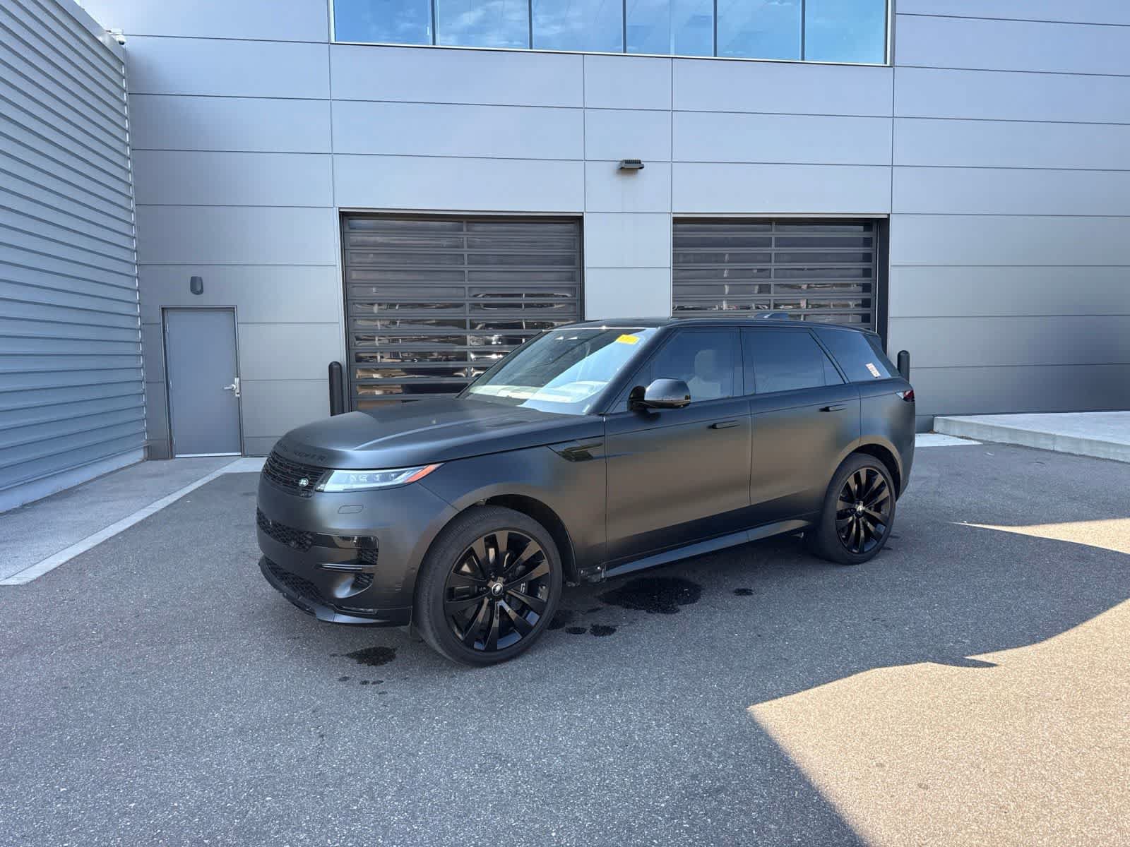 Used 2025 Land Rover Range Rover Sport Dynamic SE