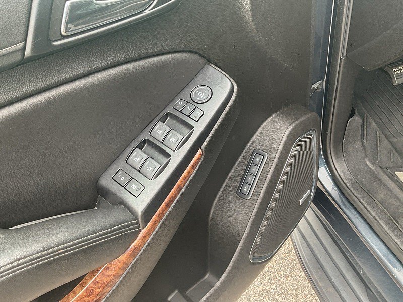 Used 2019 Chevrolet Tahoe Premier AWD/4WD image 22