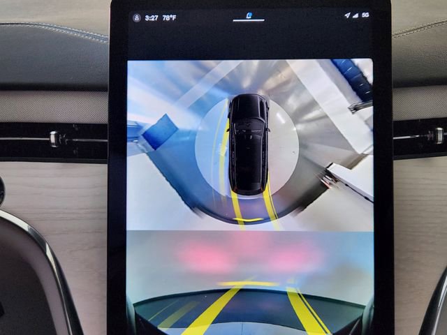New 2025 Volvo EX90 Plus AWD/4WD image 18