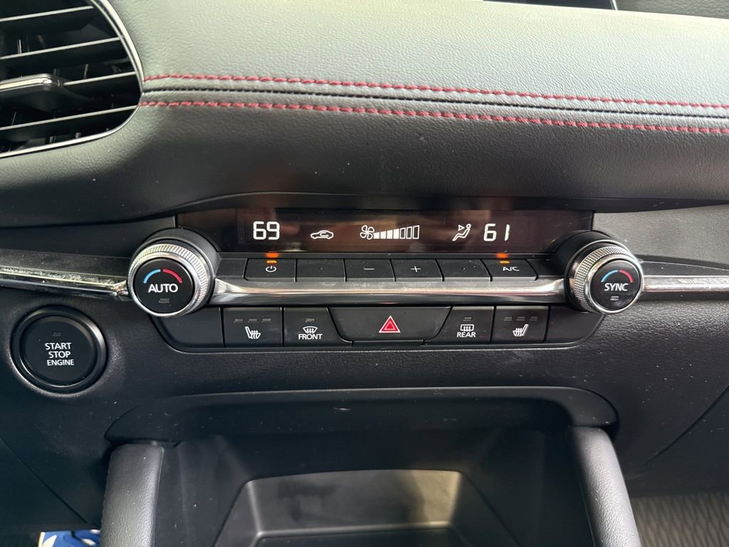 Used 2022 MAZDA MAZDA3 s FWD image 33