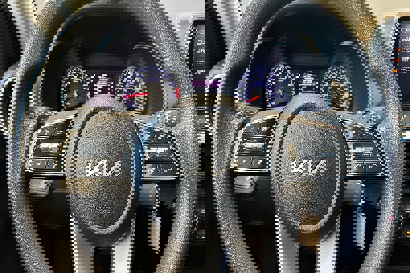 Used 2024 Kia Forte LXS image 22