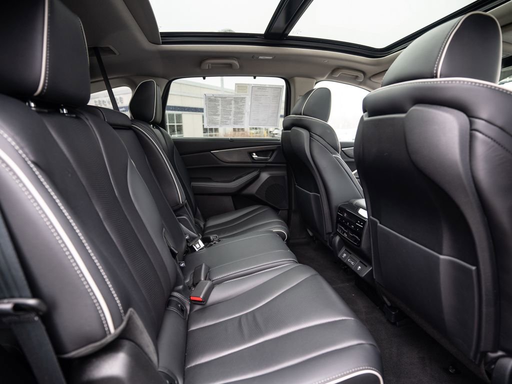 Certified 2023 Acura MDX SH-AWD w/ Advance Package image 42