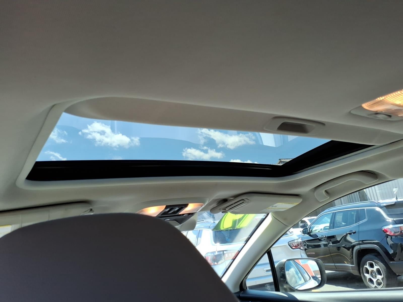 Used 2019 Subaru Crosstrek 2.0i Limited w/ Moonroof Package w/Navigation AWD/4WD image 10