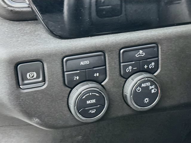 Used 2024 Chevrolet Silverado 1500 LT AWD/4WD image 17