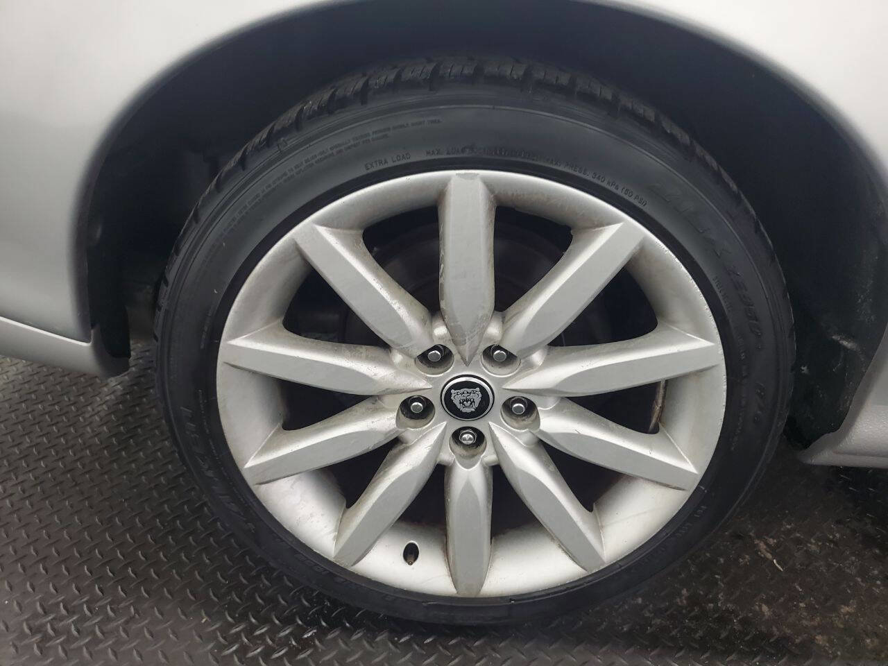 Used 2004 Jaguar XK8 Convertible image 16