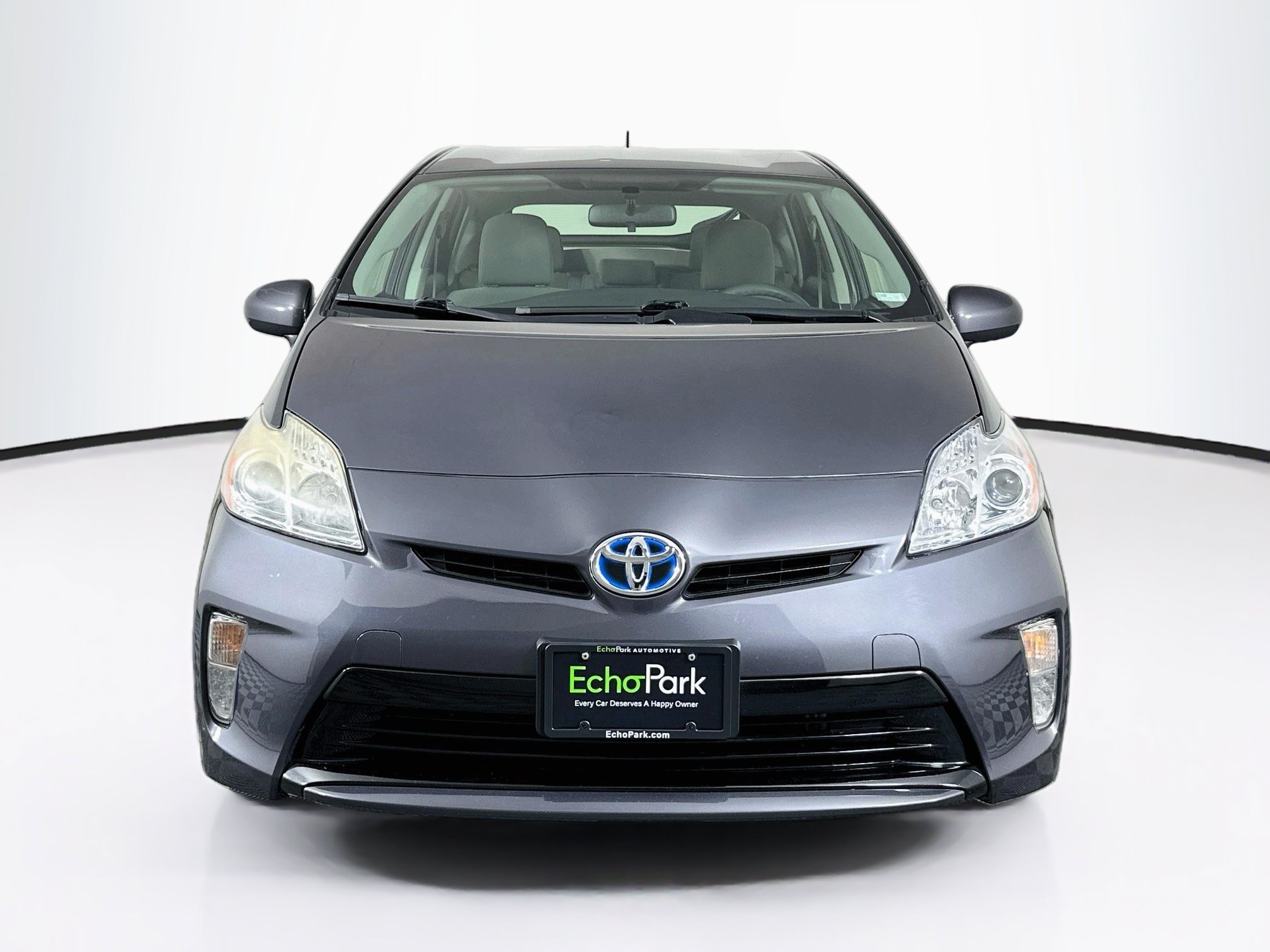 Used 2014 Toyota Prius Two FWD image 2