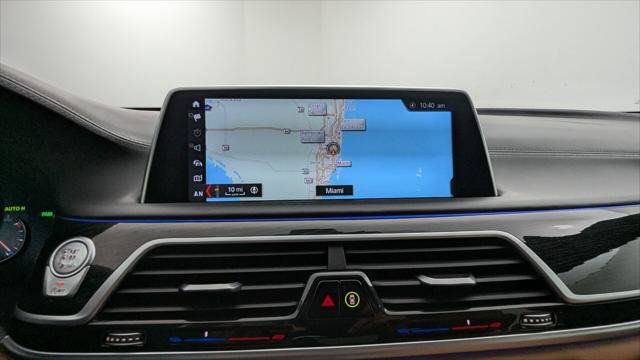 Used 2019 BMW 750i w/ Executive Package RWD image 28