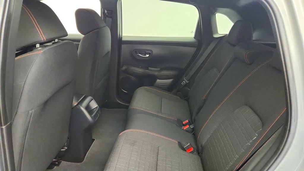 Used 2024 Honda HR-V Sport image 19