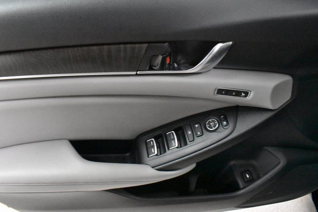 Used 2020 Honda Accord EX-L image 19