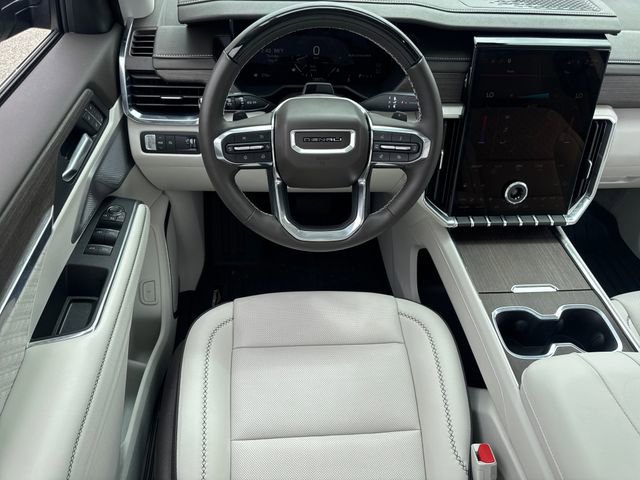 Used 2025 GMC Acadia Denali w/ Super Cruise Package FWD image 15