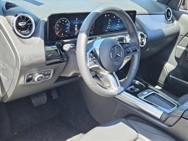 Used 2025 Mercedes-Benz GLA 250 image 3