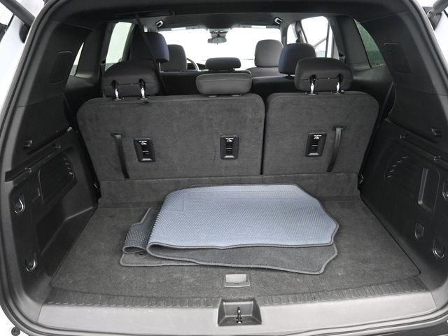 Used 2025 GMC Acadia Elevation image 6