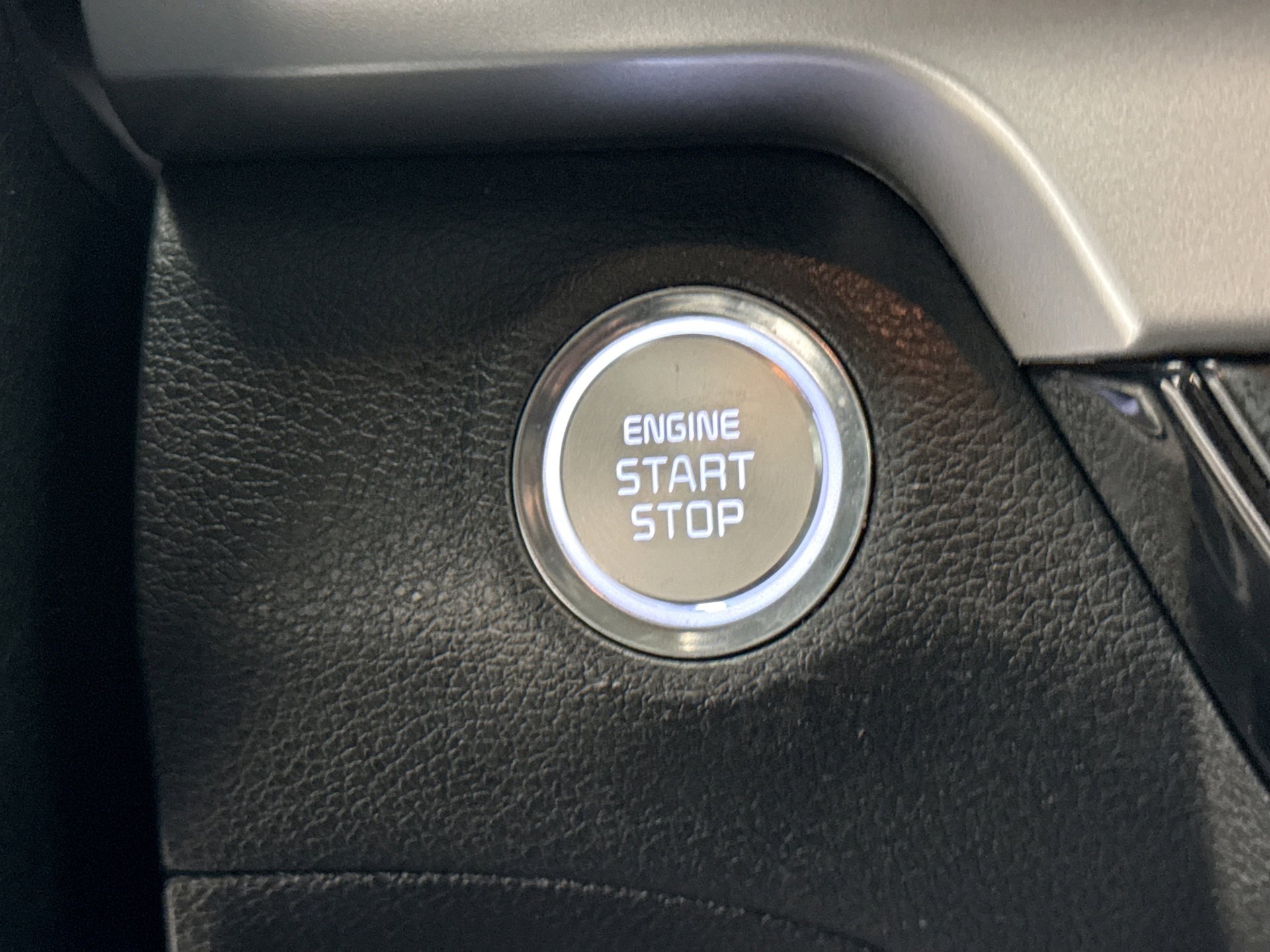 Used 2021 Kia Telluride LX image 22