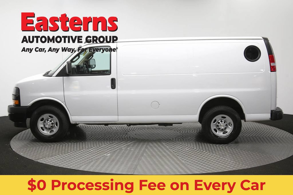 Used 2021 Chevrolet Express 3500 w/ Driver Convenience Package RWD image 56