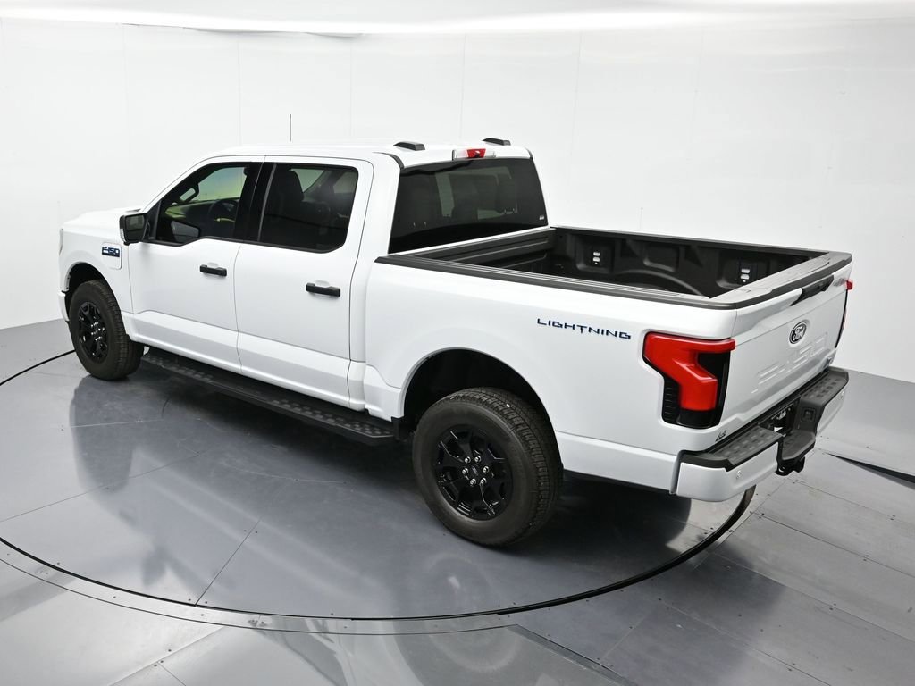 New 2025 Ford F150 Lightning XLT image 38