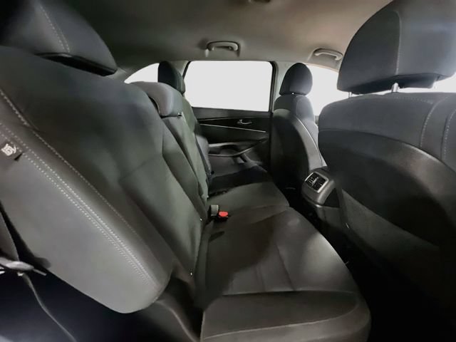 Used 2018 Kia Sorento FWD image 28