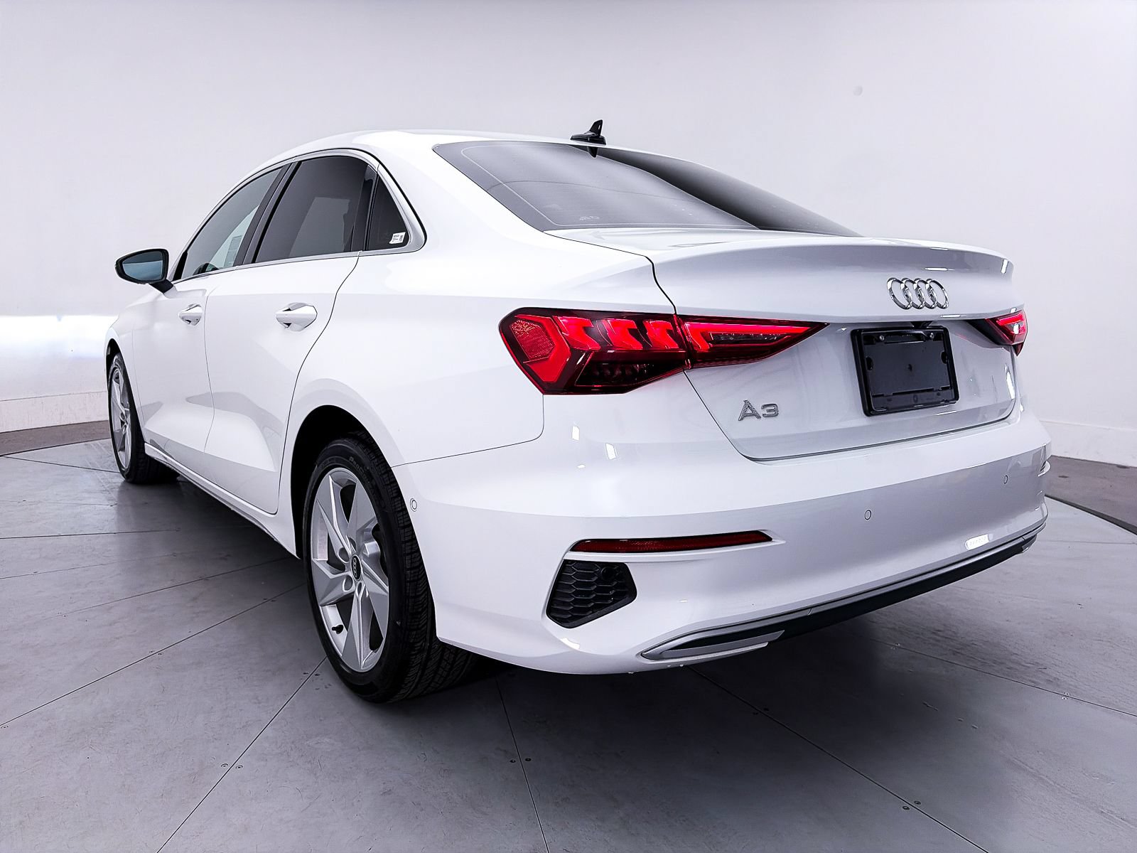 Used 2023 Audi A3 2.0T Premium Plus w/ Premium Plus Package FWD image 15