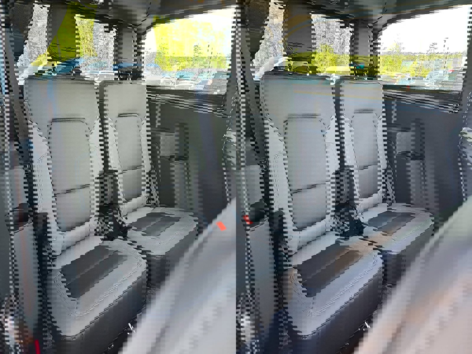 Used 2023 Ford Bronco Black Diamond w/ Sasquatch Package image 11