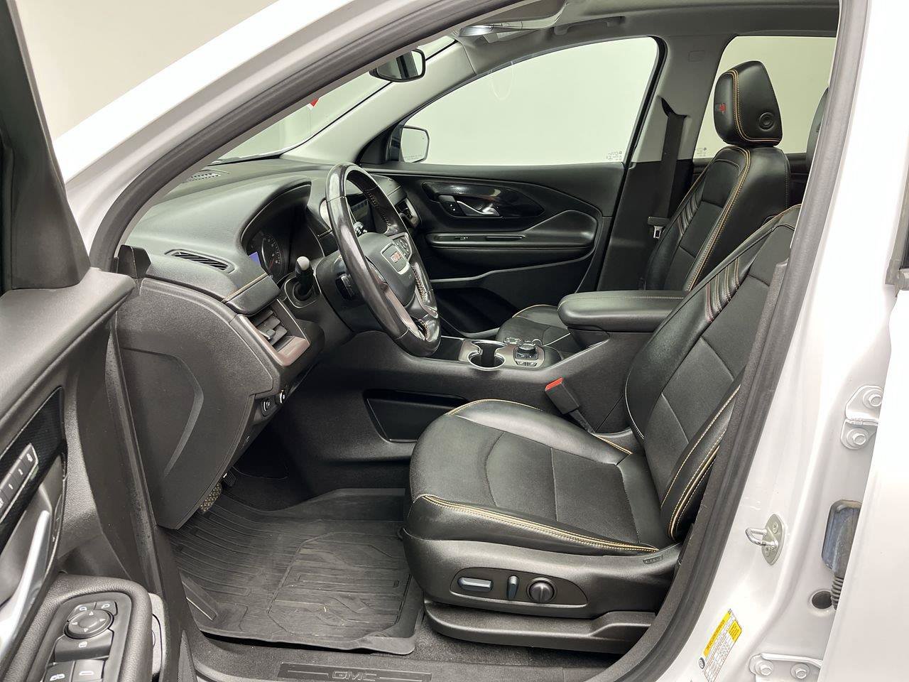 Used 2022 GMC Terrain AT4 w/ LPO, Floor Liner Package AWD/4WD image 3