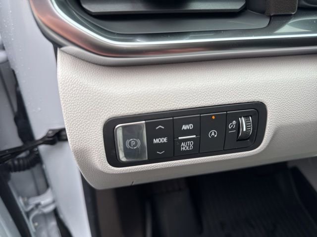 New 2026 GMC Terrain Denali w/ LPO, Floor Liner Package AWD/4WD image 3