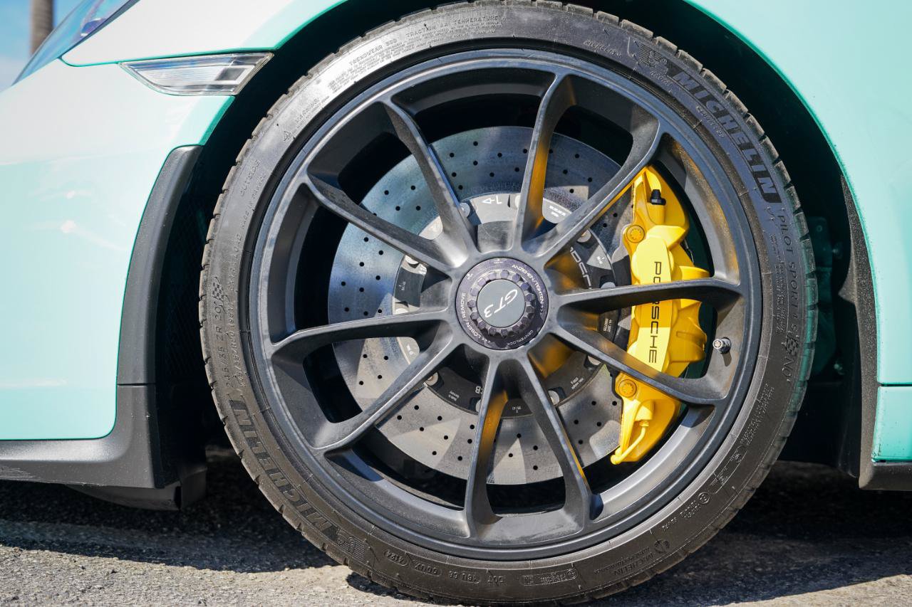 Used 2018 Porsche 911 GT3 RWD image 7
