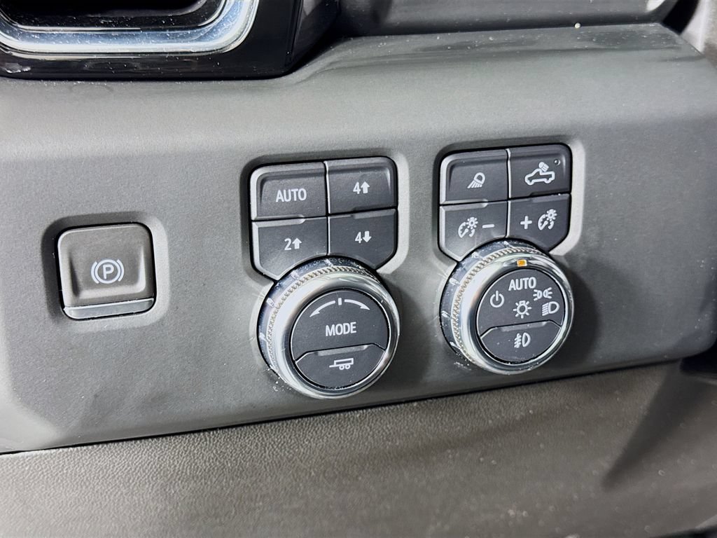 Used 2023 GMC Sierra 1500 Denali w/ Technology Package AWD/4WD image 19