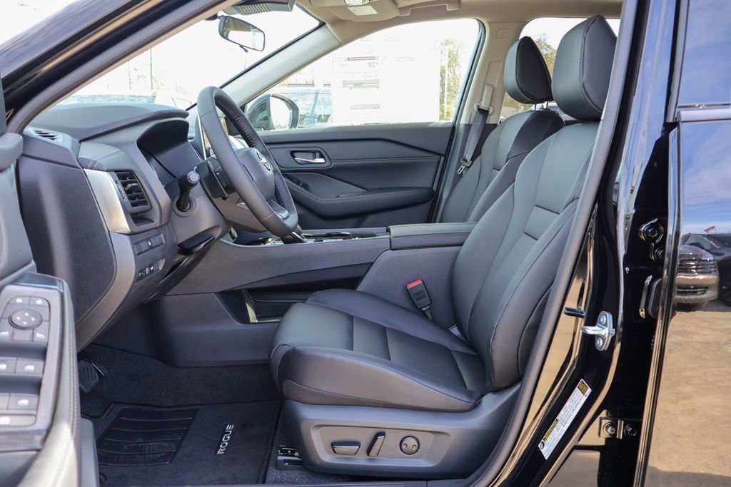 New 2026 Nissan Rogue SV image 7